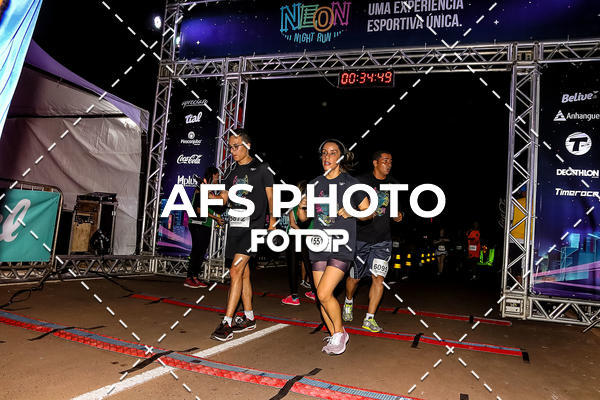Buy your photos of the eventNeon Night Run 2019 - Brasilia on Fotop