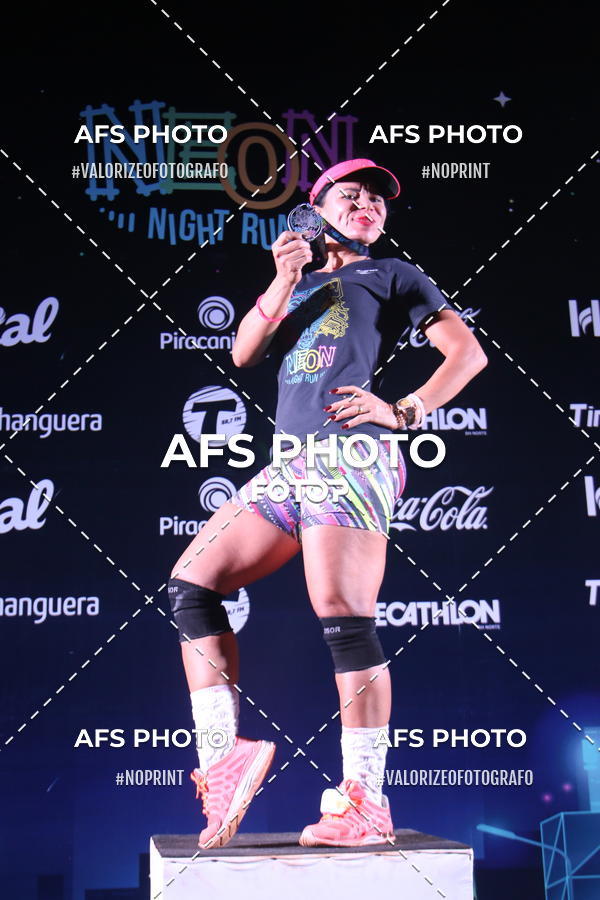 Buy your photos of the eventNeon Night Run 2019 - Brasilia on Fotop