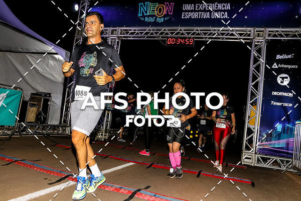Buy your photos of the eventNeon Night Run 2019 - Brasilia on Fotop