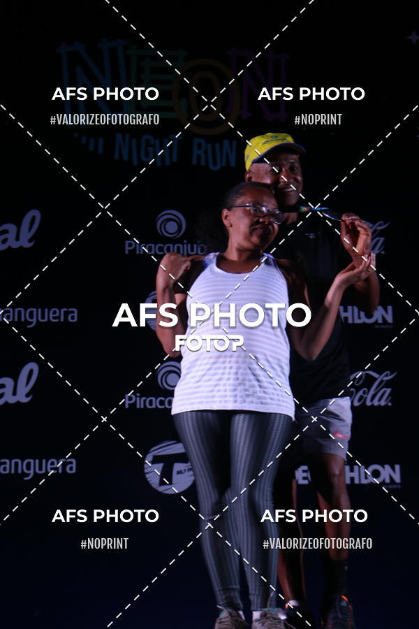 Buy your photos of the eventNeon Night Run 2019 - Brasilia on Fotop