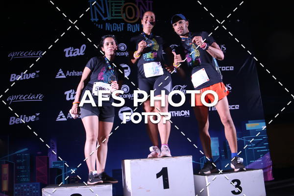 Buy your photos of the eventNeon Night Run 2019 - Brasilia on Fotop