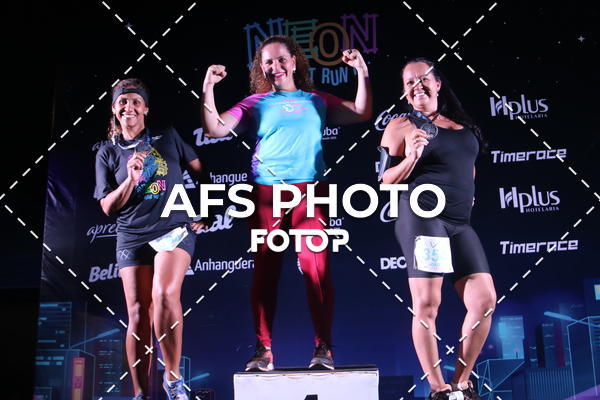 Buy your photos of the eventNeon Night Run 2019 - Brasilia on Fotop