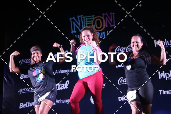 Buy your photos of the eventNeon Night Run 2019 - Brasilia on Fotop