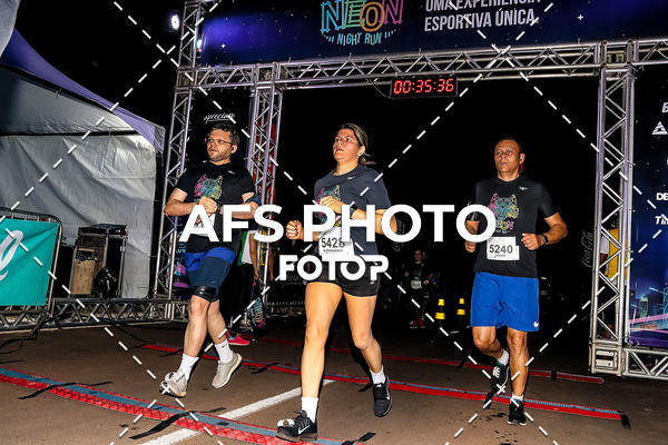 Buy your photos of the eventNeon Night Run 2019 - Brasilia on Fotop