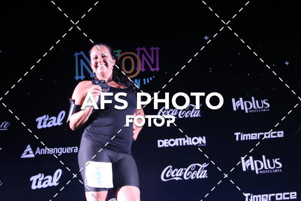 Buy your photos of the eventNeon Night Run 2019 - Brasilia on Fotop