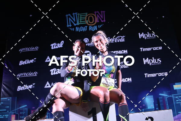 Buy your photos of the eventNeon Night Run 2019 - Brasilia on Fotop