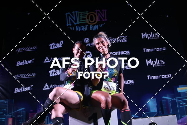 Buy your photos of the eventNeon Night Run 2019 - Brasilia on Fotop
