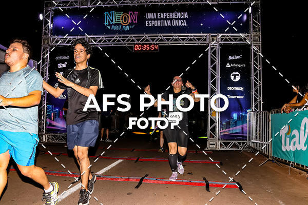 Buy your photos of the eventNeon Night Run 2019 - Brasilia on Fotop