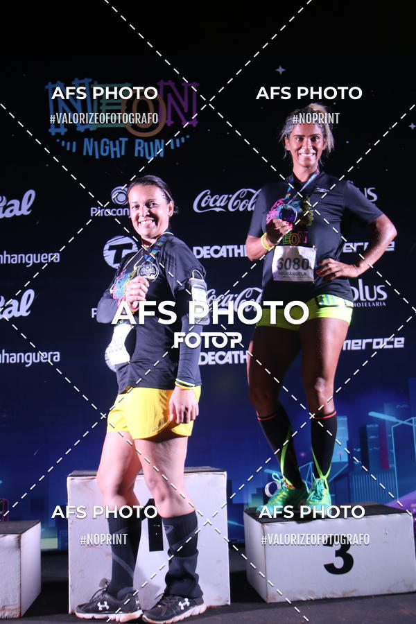 Buy your photos of the eventNeon Night Run 2019 - Brasilia on Fotop
