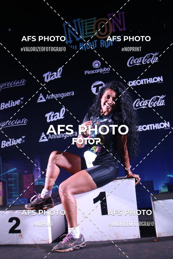 Buy your photos of the eventNeon Night Run 2019 - Brasilia on Fotop