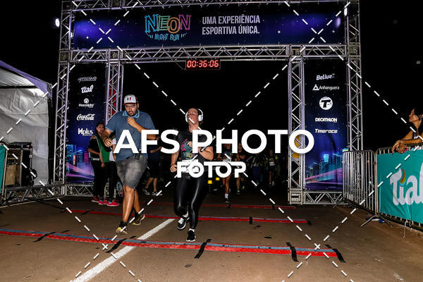 Buy your photos of the eventNeon Night Run 2019 - Brasilia on Fotop