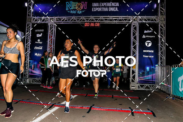 Buy your photos of the eventNeon Night Run 2019 - Brasilia on Fotop