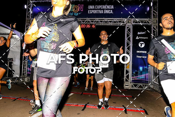 Buy your photos of the eventNeon Night Run 2019 - Brasilia on Fotop