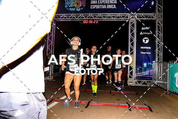 Buy your photos of the eventNeon Night Run 2019 - Brasilia on Fotop