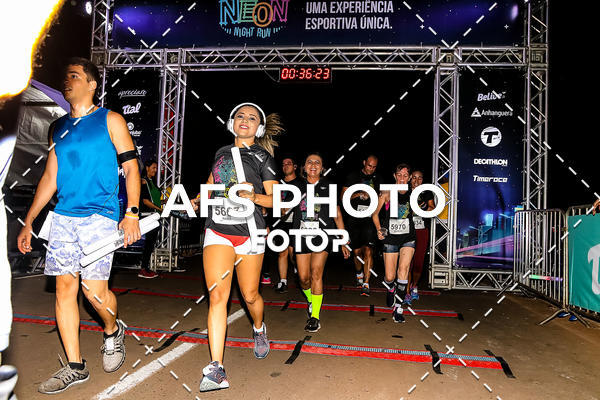 Buy your photos of the eventNeon Night Run 2019 - Brasilia on Fotop