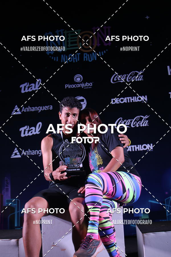Buy your photos of the eventNeon Night Run 2019 - Brasilia on Fotop