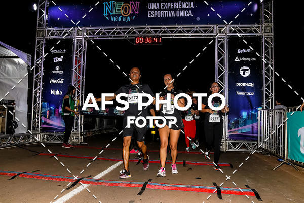 Buy your photos of the eventNeon Night Run 2019 - Brasilia on Fotop