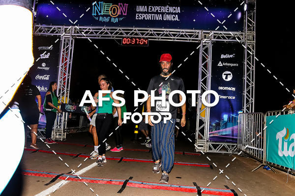 Buy your photos of the eventNeon Night Run 2019 - Brasilia on Fotop