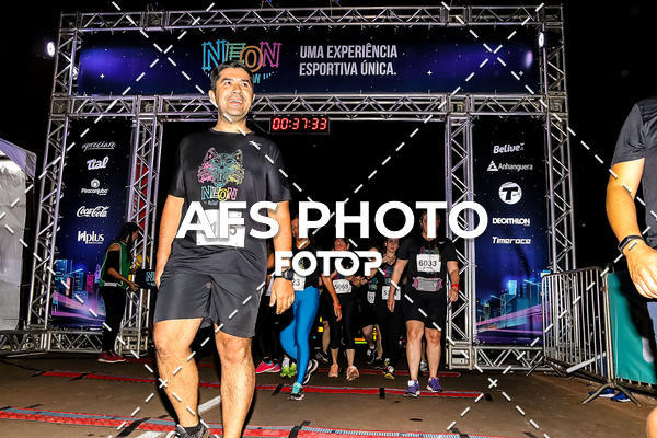 Buy your photos of the eventNeon Night Run 2019 - Brasilia on Fotop