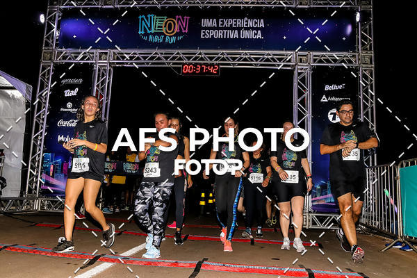 Buy your photos of the eventNeon Night Run 2019 - Brasilia on Fotop