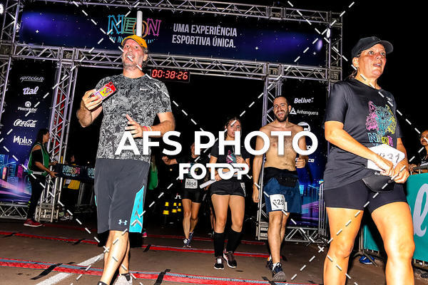Buy your photos of the eventNeon Night Run 2019 - Brasilia on Fotop
