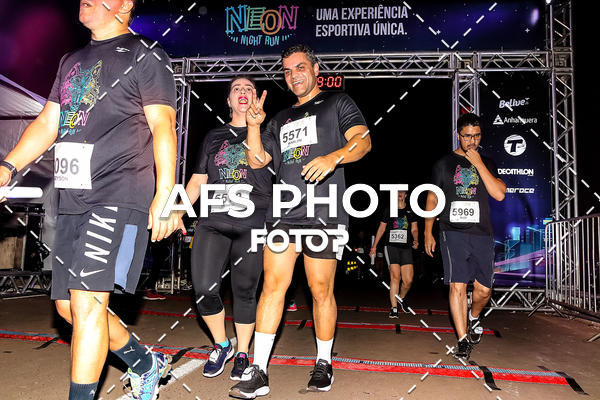 Buy your photos of the eventNeon Night Run 2019 - Brasilia on Fotop