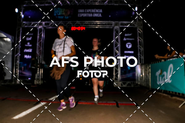 Buy your photos of the eventNeon Night Run 2019 - Brasilia on Fotop