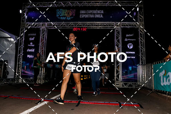 Buy your photos of the eventNeon Night Run 2019 - Brasilia on Fotop