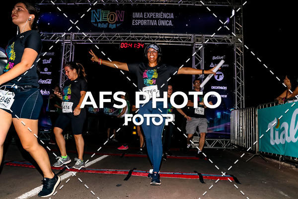 Buy your photos of the eventNeon Night Run 2019 - Brasilia on Fotop