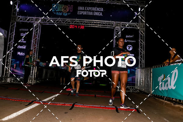 Buy your photos of the eventNeon Night Run 2019 - Brasilia on Fotop
