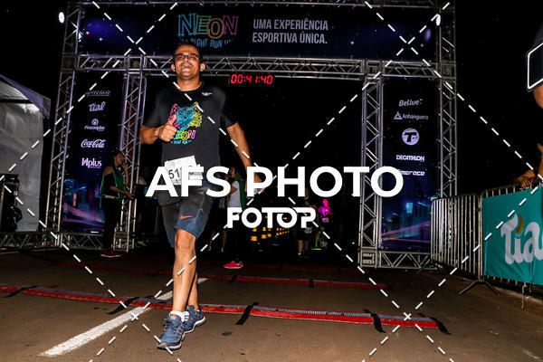 Buy your photos of the eventNeon Night Run 2019 - Brasilia on Fotop