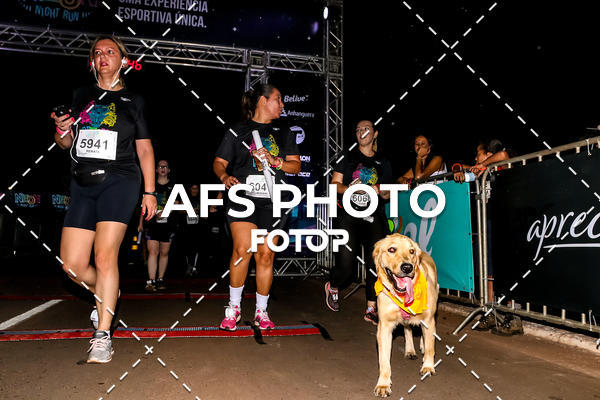 Buy your photos of the eventNeon Night Run 2019 - Brasilia on Fotop
