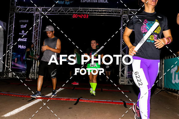 Buy your photos of the eventNeon Night Run 2019 - Brasilia on Fotop
