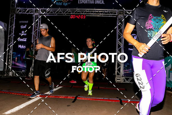 Buy your photos of the eventNeon Night Run 2019 - Brasilia on Fotop