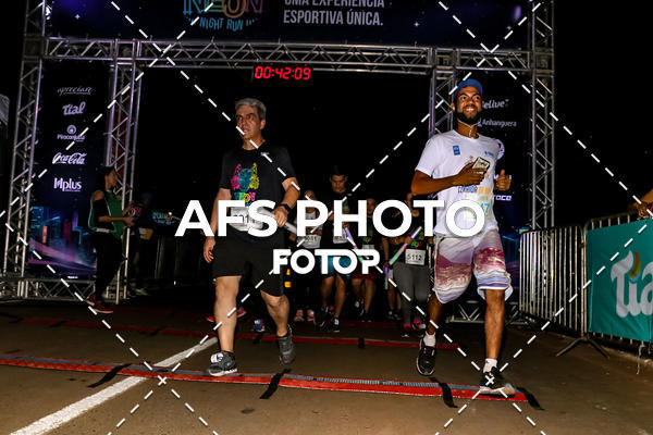 Buy your photos of the eventNeon Night Run 2019 - Brasilia on Fotop