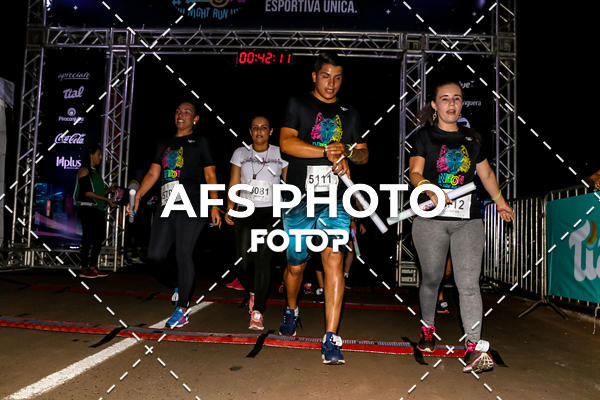 Buy your photos of the eventNeon Night Run 2019 - Brasilia on Fotop