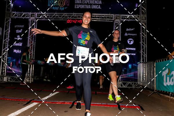 Buy your photos of the eventNeon Night Run 2019 - Brasilia on Fotop