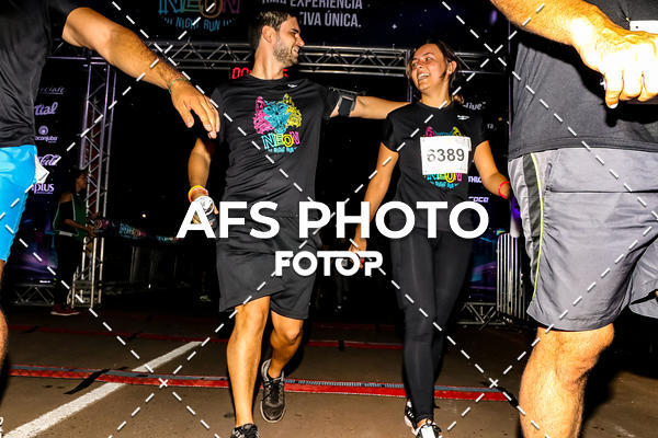 Buy your photos of the eventNeon Night Run 2019 - Brasilia on Fotop