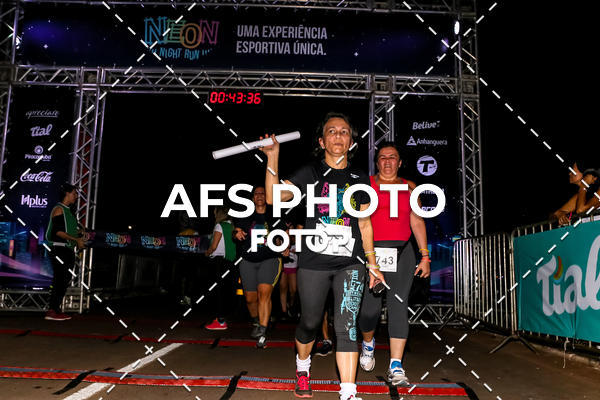 Buy your photos of the eventNeon Night Run 2019 - Brasilia on Fotop