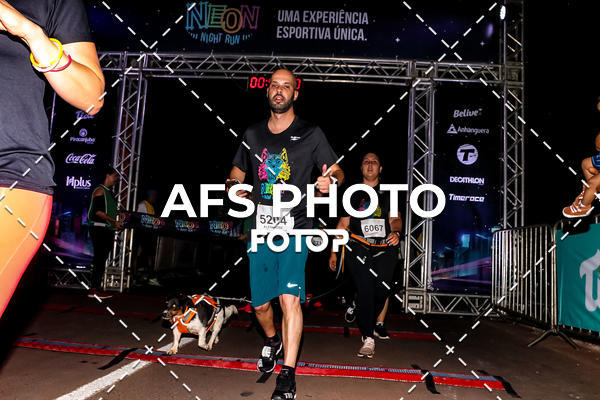 Buy your photos of the eventNeon Night Run 2019 - Brasilia on Fotop