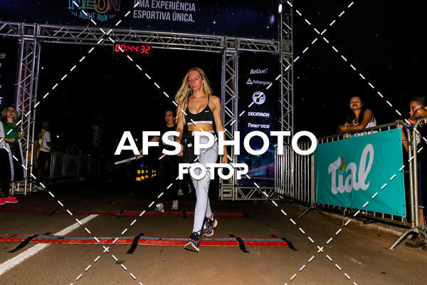 Buy your photos of the eventNeon Night Run 2019 - Brasilia on Fotop