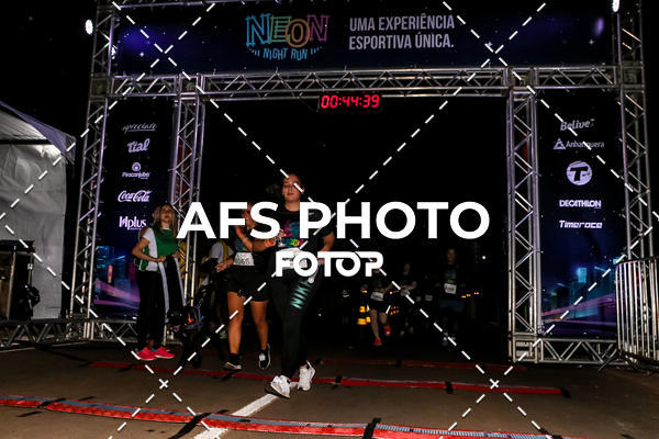 Buy your photos of the eventNeon Night Run 2019 - Brasilia on Fotop