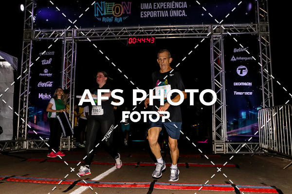 Buy your photos of the eventNeon Night Run 2019 - Brasilia on Fotop