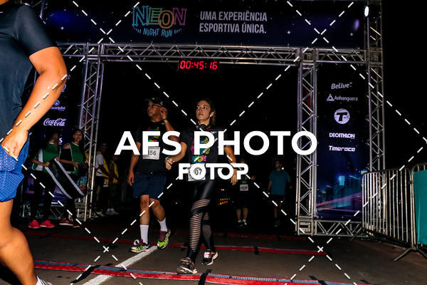 Buy your photos of the eventNeon Night Run 2019 - Brasilia on Fotop
