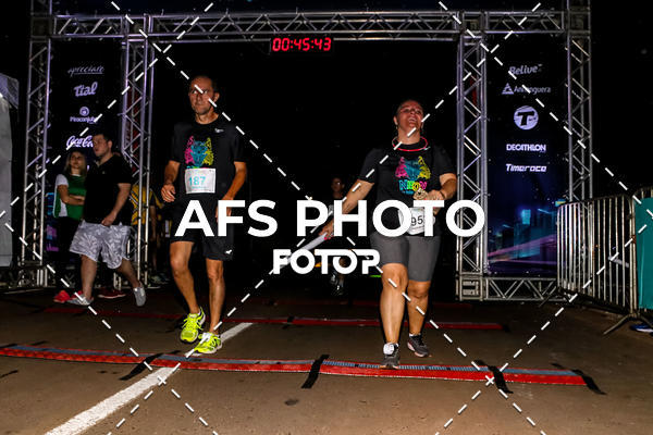 Buy your photos of the eventNeon Night Run 2019 - Brasilia on Fotop