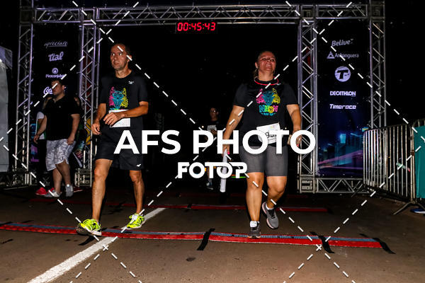 Buy your photos of the eventNeon Night Run 2019 - Brasilia on Fotop