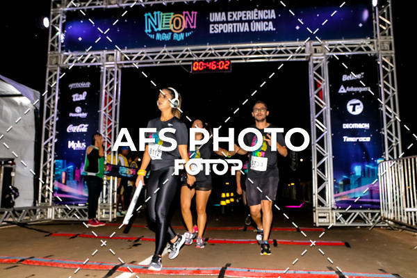 Buy your photos of the eventNeon Night Run 2019 - Brasilia on Fotop