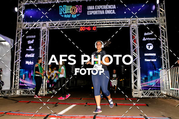 Buy your photos of the eventNeon Night Run 2019 - Brasilia on Fotop