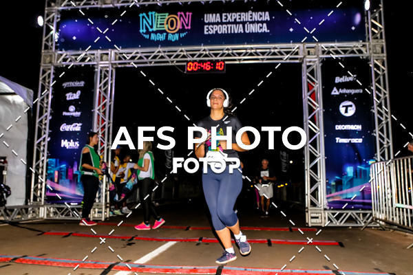 Buy your photos of the eventNeon Night Run 2019 - Brasilia on Fotop
