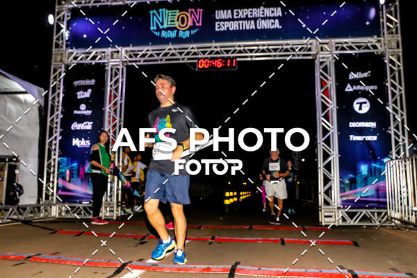 Buy your photos of the eventNeon Night Run 2019 - Brasilia on Fotop